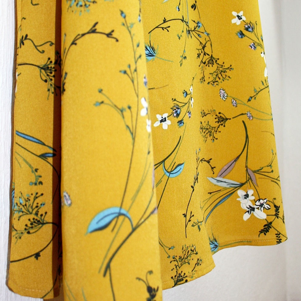 Golden Yellow Floral Maxi Dress NWOT - Picture 6 of 8